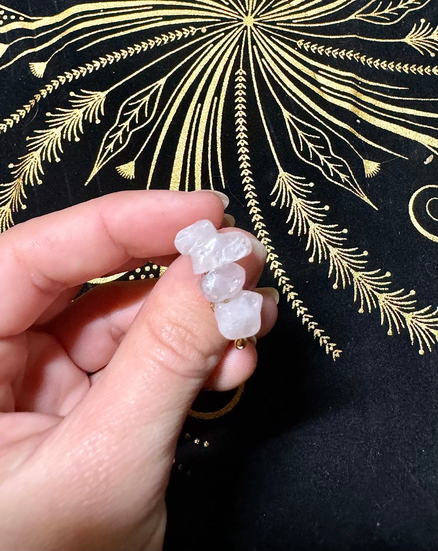 Rose quartz crystal chip ring