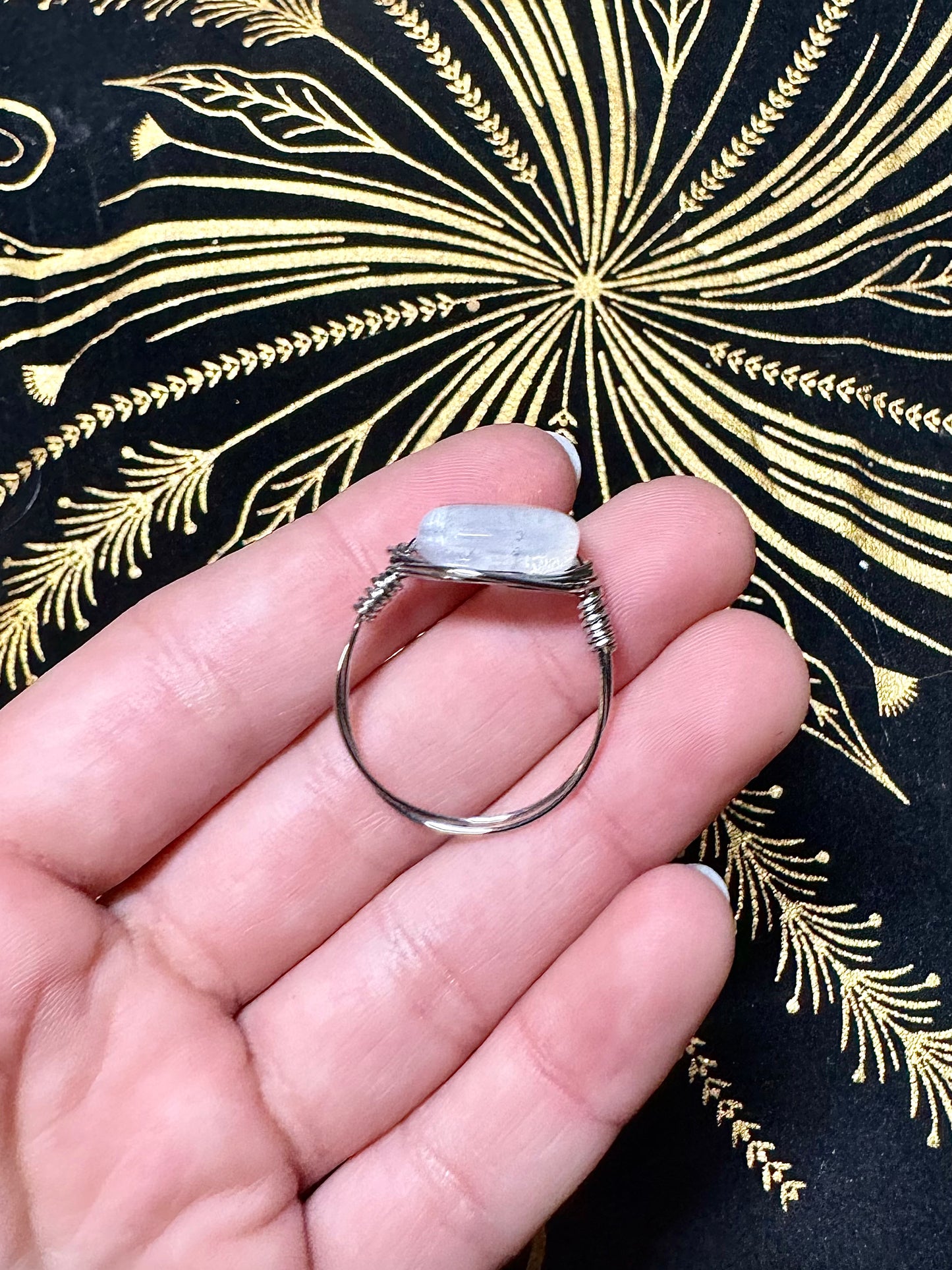 Clear bead ring 1