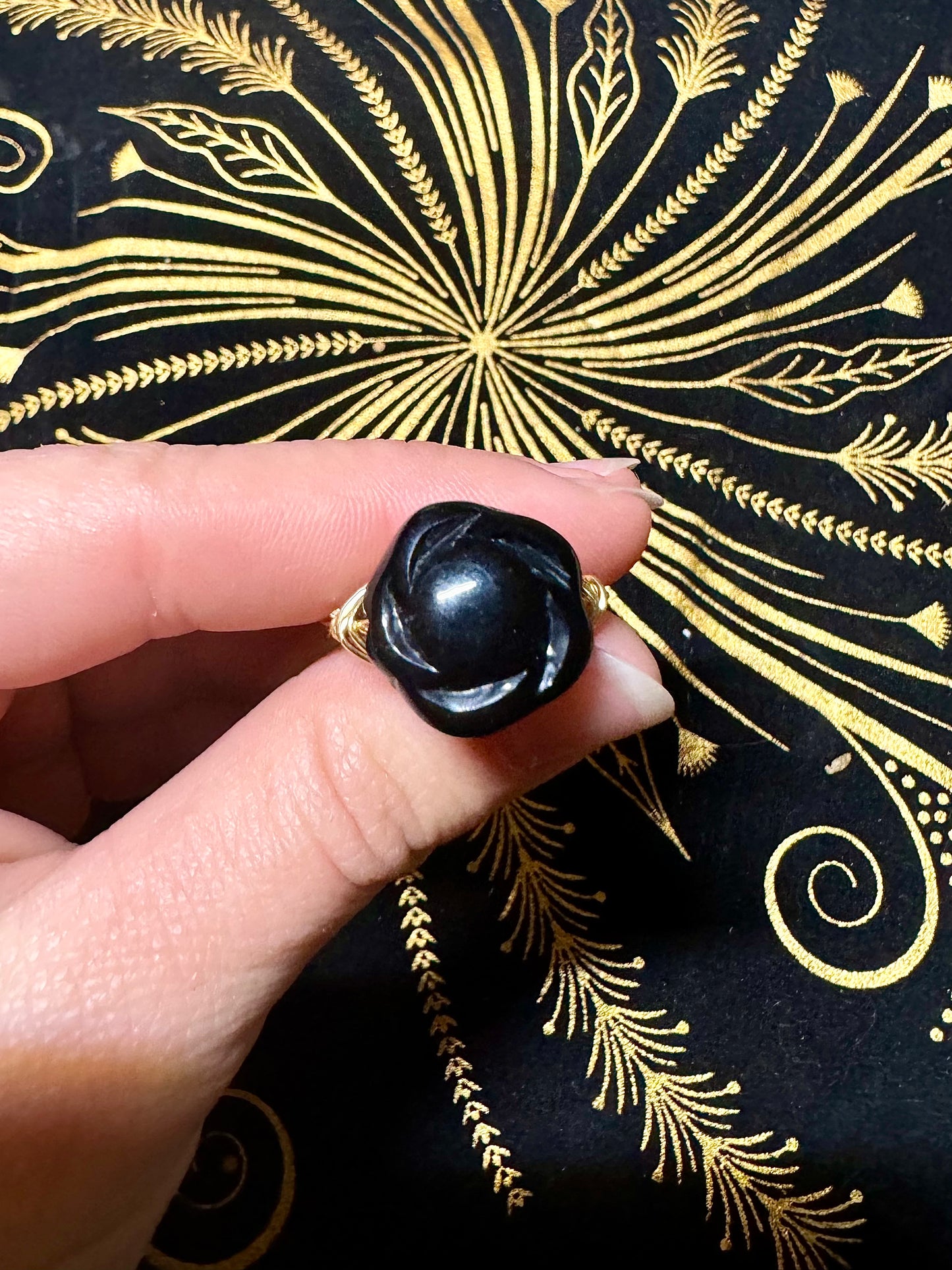 Black flower bead ring